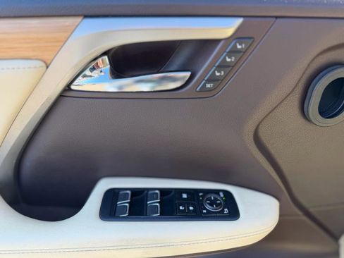 Used 2020 Lexus RX 350L FWD image 29