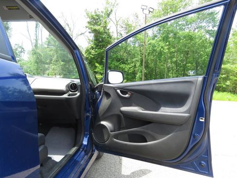 Used 2010 Honda Fit Sport image 12
