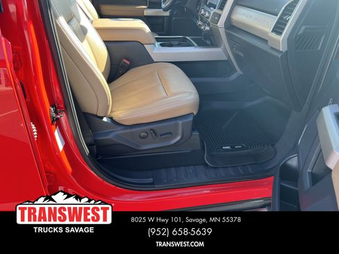 Used 2022 Ford F350 Lariat w/ Lariat Ultimate Package image 3