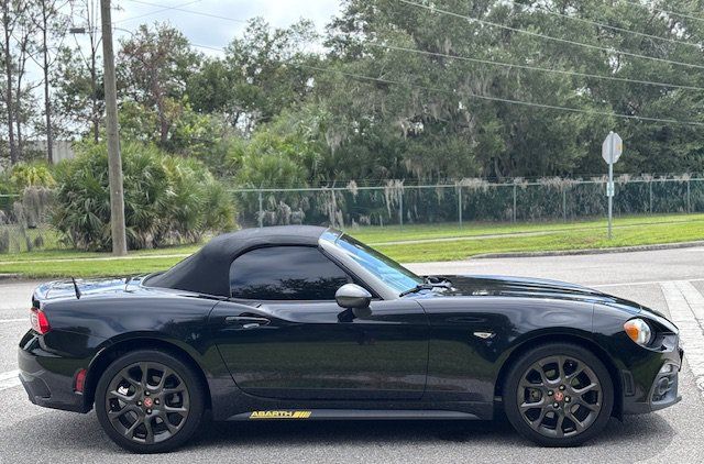 Used 2018 FIAT 124 Spider Abarth RWD image 6