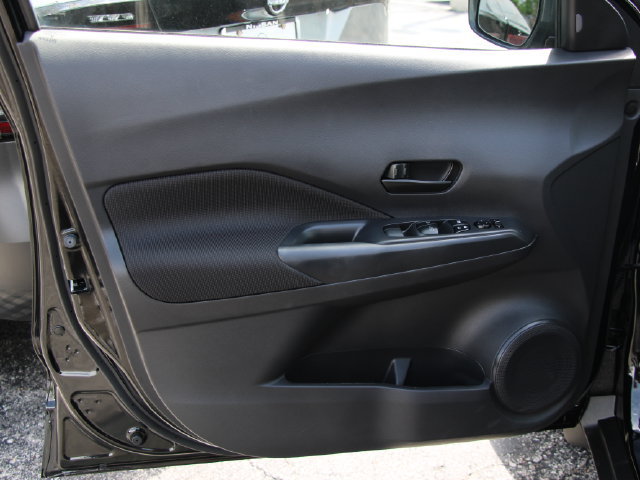 Used 2025 Nissan Kicks Play S FWD image 12