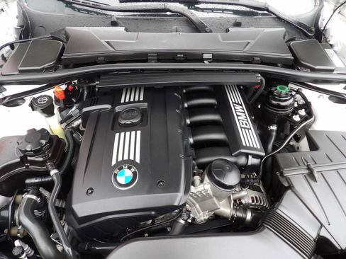 Used 2009 BMW 328i Coupe image 14