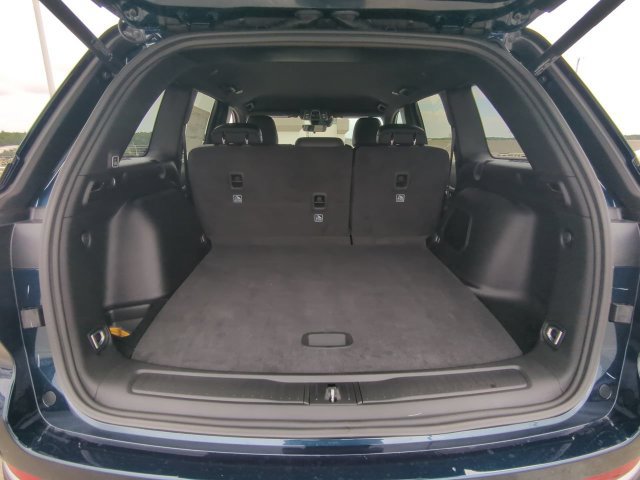New 2027 Jeep Grand Cherokee Limited RWD image 14
