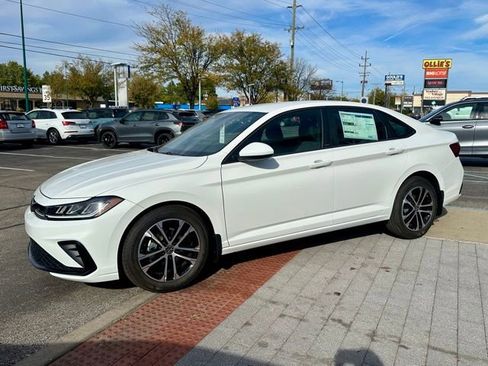 New 2026 Volkswagen Jetta Sport FWD image 3