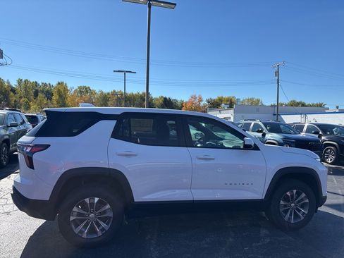 New 2026 Chevrolet Equinox LT w/ Convenience Package II image 3