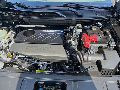Used 2023 Nissan Rogue SV FWD image 35