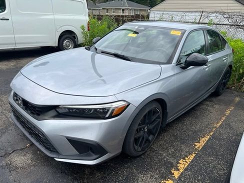 Used 2022 Honda Civic Sport image 1
