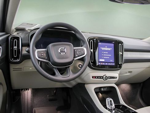 New 2026 Volvo XC40 B5 Plus w/ Protection Package Premier image 13