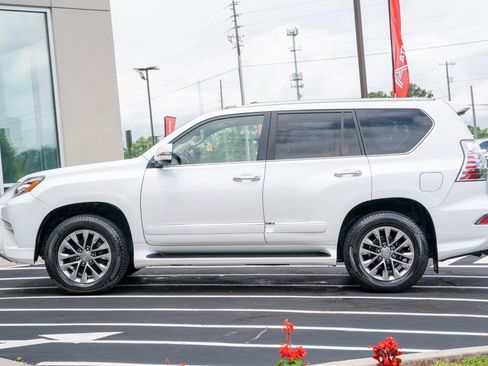 Used 2018 Lexus GX 460 Luxury AWD/4WD image 20