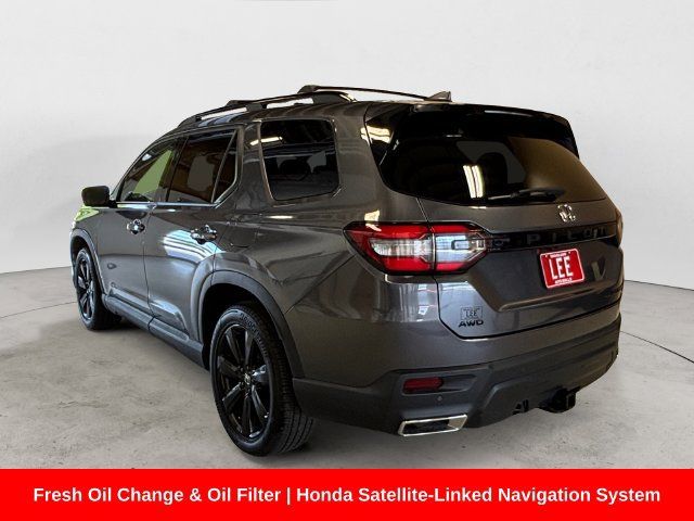 Used 2025 Honda Pilot Black Edition image 3
