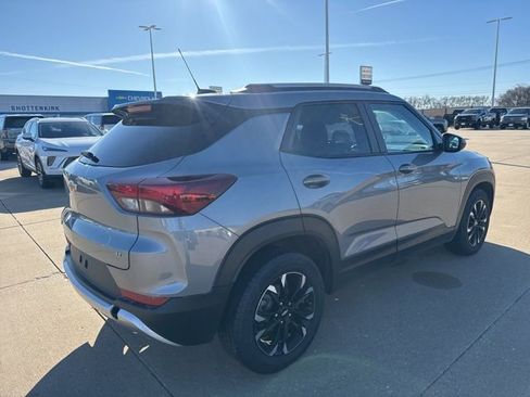 Used 2023 Chevrolet TrailBlazer LT image 3