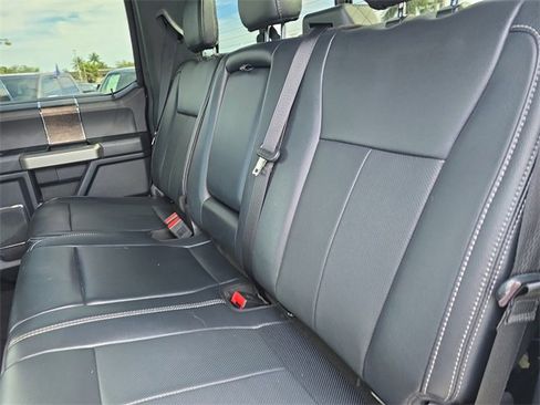 Used 2022 Ford F250 Lariat image 10