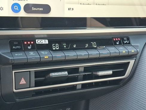 Used 2025 Toyota Camry SE w/ Multimedia Upgrade Package FWD image 16