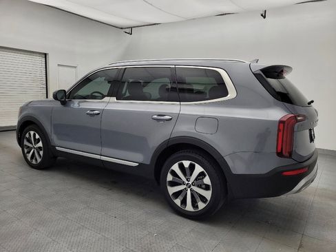 Used 2020 Kia Telluride S w/ S 8 Passenger Seating Package FWD image 3