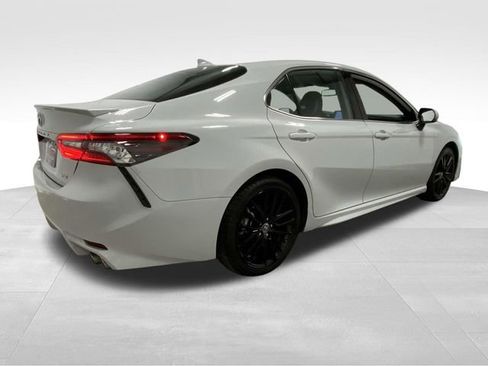 Used 2023 Toyota Camry XSE image 4