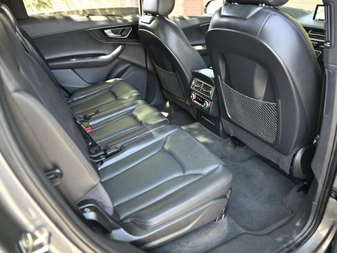 Used 2017 Audi Q7 3.0T Premium Plus w/ Premium Plus Package AWD/4WD image 20