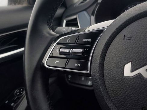 Used 2023 Kia Seltos S w/ Navigation Package image 21