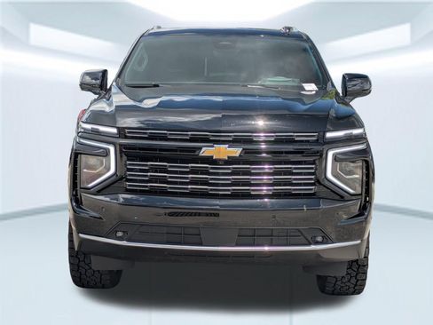 Used 2025 Chevrolet Tahoe High Country AWD/4WD image 8