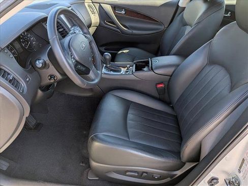 Used 2017 INFINITI QX50 AWD w/ Deluxe Touring Package image 17