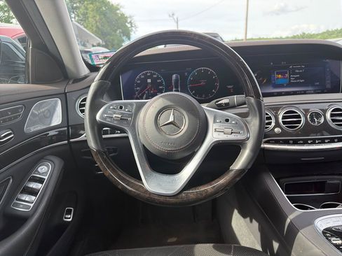Used 2019 Mercedes-Benz S 560 4MATIC Sedan image 26