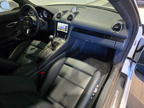 Used 2024 Porsche 718 Cayman GT4 image 11