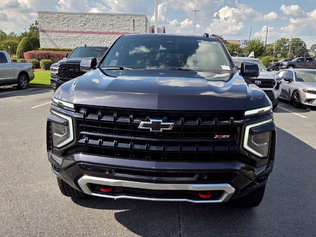 Used 2025 Chevrolet Tahoe Z71 AWD/4WD image 2