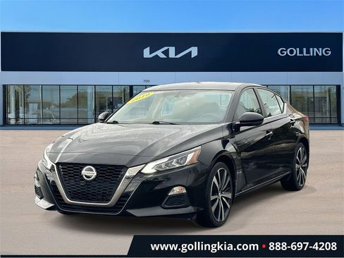Used 2019 Nissan Altima 2.5 SR w/ SR Premium Package image 5
