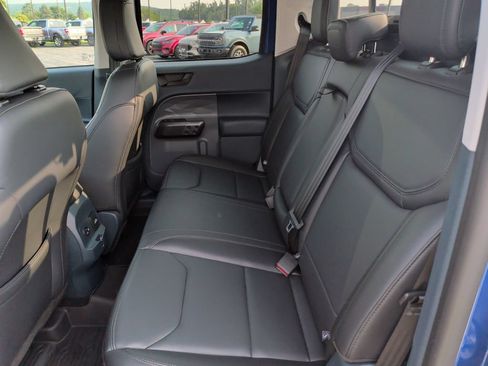 Certified 2024 Ford Maverick Lariat w/ Black Appearance Package FWD image 6