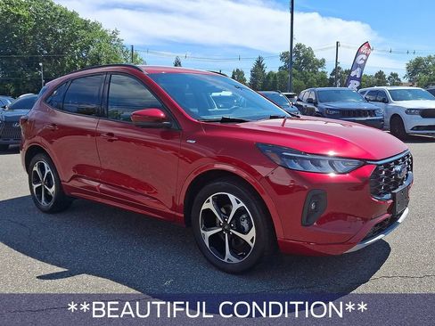 Used 2023 Ford Escape ST-Line Select w/ Tech Pack #2 AWD/4WD image 3