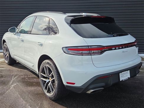 Certified 2026 Porsche Macan image 3