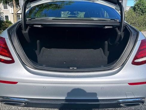 Used 2019 Mercedes-Benz E 300 4MATIC image 16