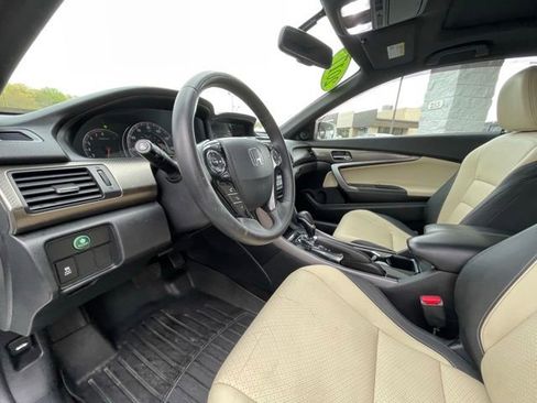 Used 2017 Honda Accord EX-L image 11