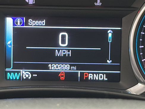 Used 2018 Chevrolet Equinox LT w/ Sun & Infotainment Package AWD/4WD image 17