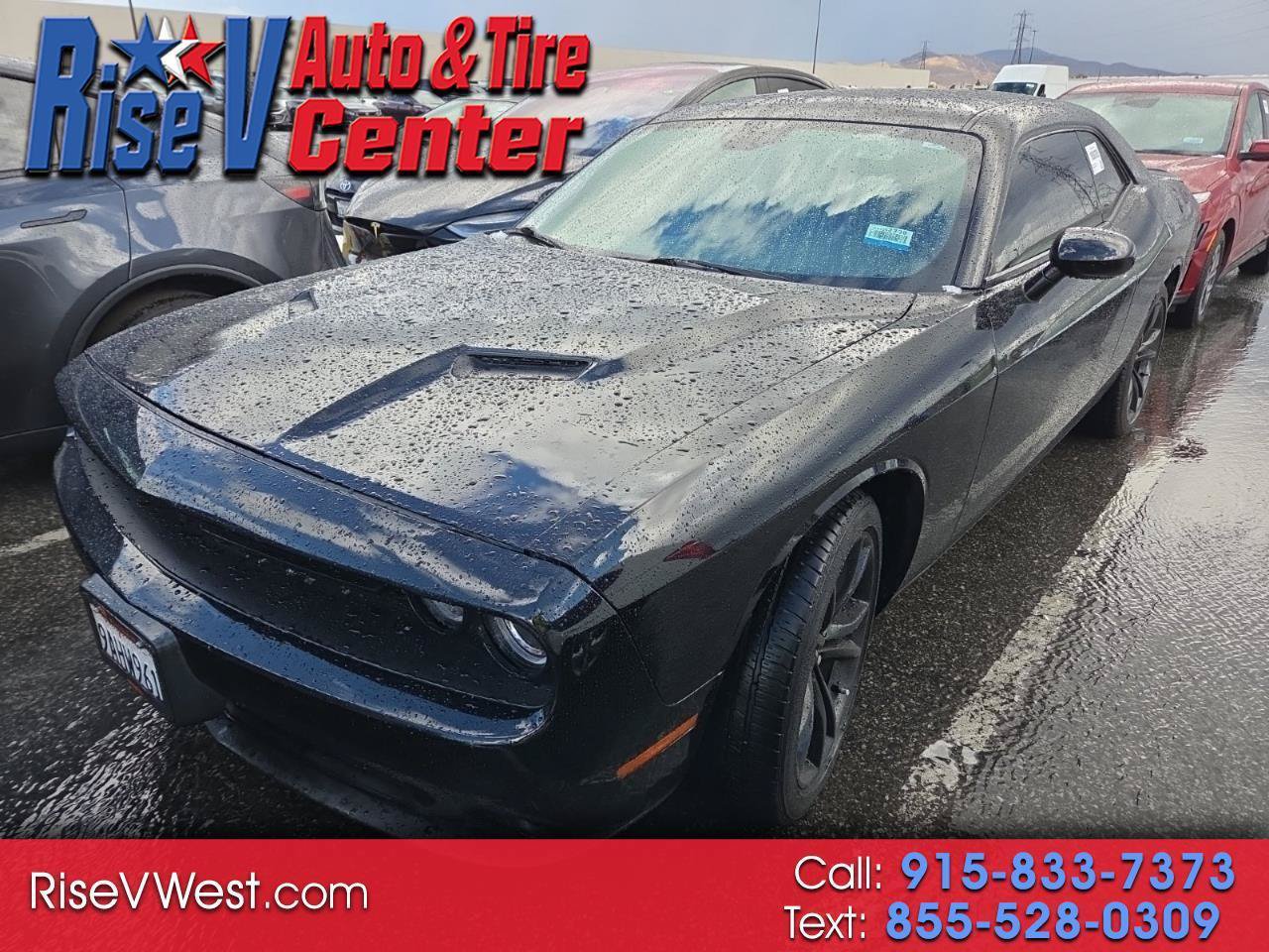 Used 2018 Dodge Challenger SXT Plus RWD image 1
