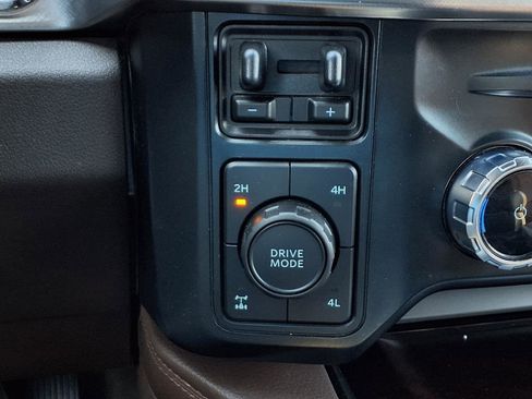 Certified 2023 Ford F250 King Ranch w/ Chrome Package image 17