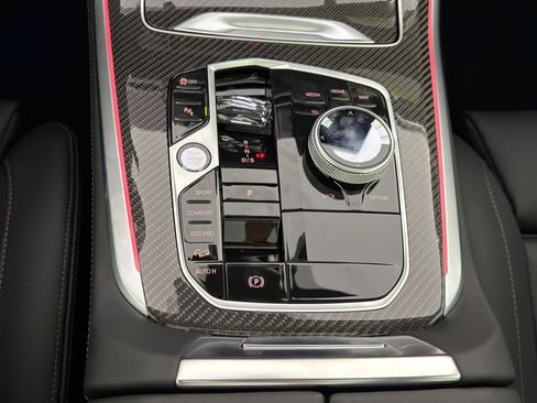 New 2026 BMW X5 M60i image 16