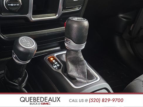 Used 2019 Jeep Wrangler Sport AWD/4WD image 21