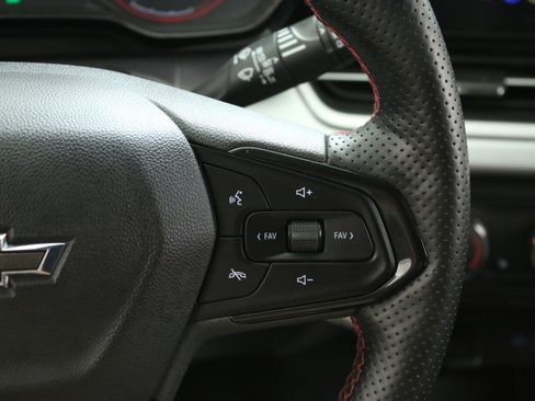Used 2024 Chevrolet Trax RS w/ Driver Confidence Package FWD image 15