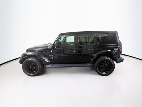 Used 2023 Jeep Wrangler Unlimited Sahara w/ Cold Weather Group AWD/4WD image 4