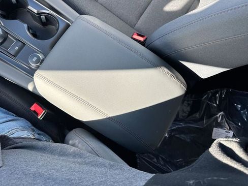 New 2026 Ford Explorer Active image 21