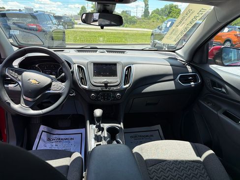 Used 2023 Chevrolet Equinox LT FWD image 14