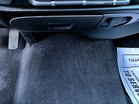 Used 2018 Chevrolet Silverado 1500 LT w/ All Star Edition image 17