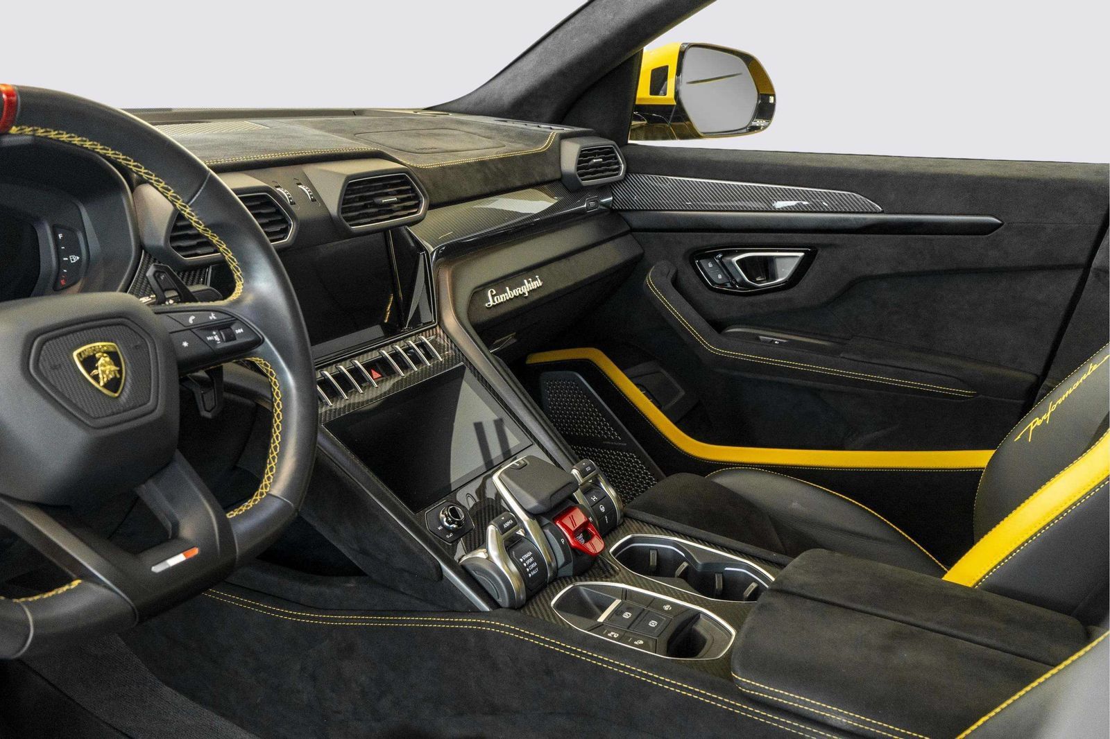 Used 2024 Lamborghini Urus Performante AWD/4WD image 17