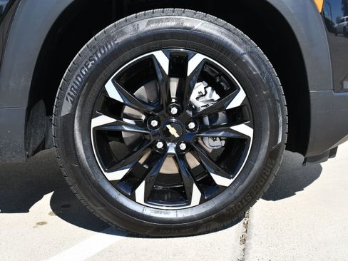 Used 2023 Chevrolet TrailBlazer LT image 9