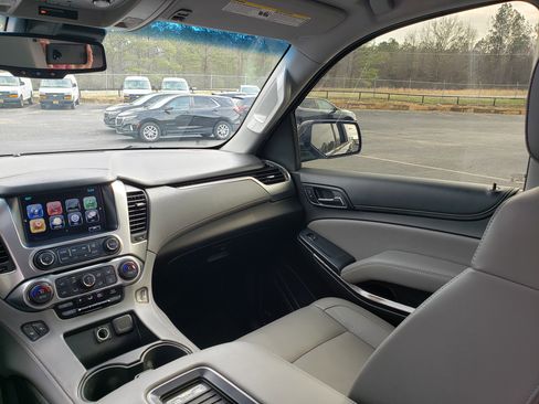 Used 2017 Chevrolet Tahoe LT image 34