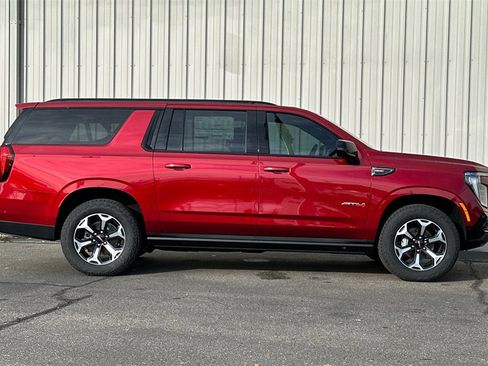 New 2026 GMC Yukon XL AT4 w/ AT4 Premium Plus Package image 4