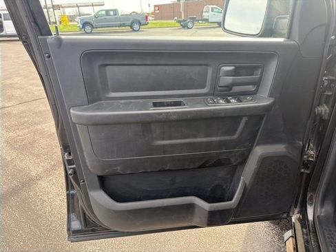 Used 2014 RAM 1500 Express image 25