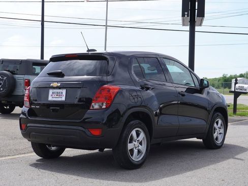 Used 2020 Chevrolet Trax LS w/ Tint and Cruise Package AWD/4WD image 7