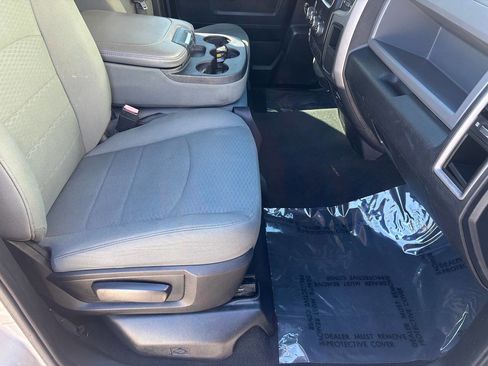Used 2015 RAM 1500 Express image 19