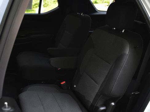 Used 2023 Chevrolet Traverse LT AWD/4WD image 11